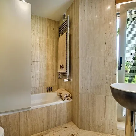 Vakantiehuis Laguna, Golf - Stunning House - Laguna Golf Course