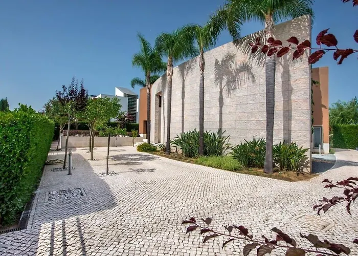 Villa Laguna, Golf - Stunning House - Laguna Golf Course Quarteira